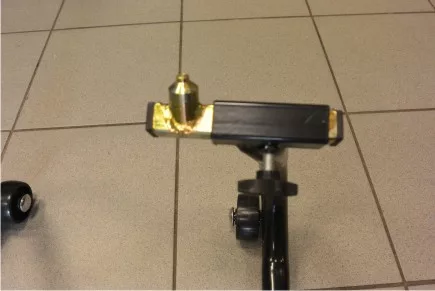Motoremelő első